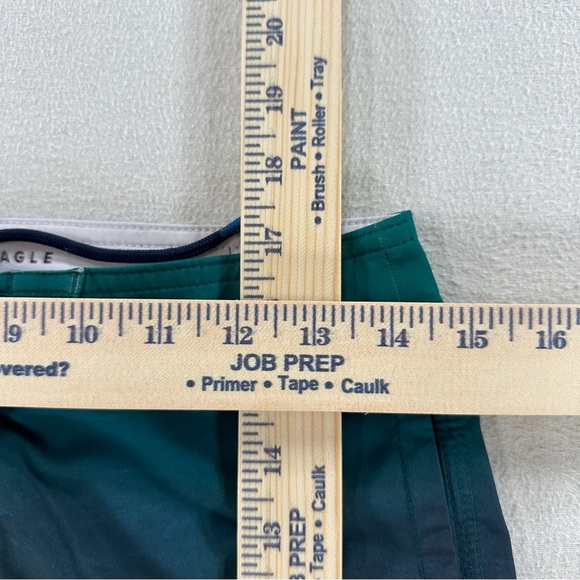 American Eagle Outfitters Green and Cream Beach Scene Swim Shorts Sz XS - Picture 4 of 11